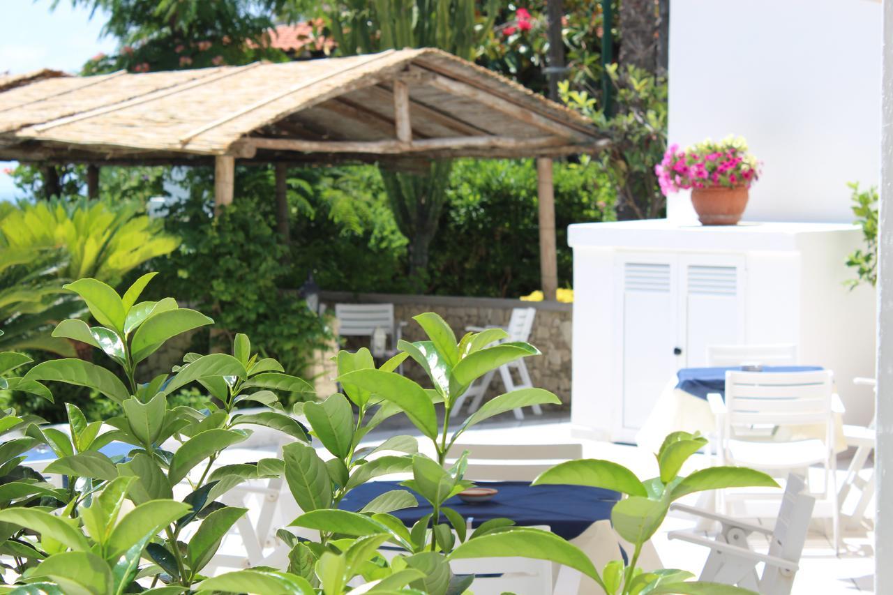 Hotel Villa Bina Sant'Angelo  Екстер'єр фото