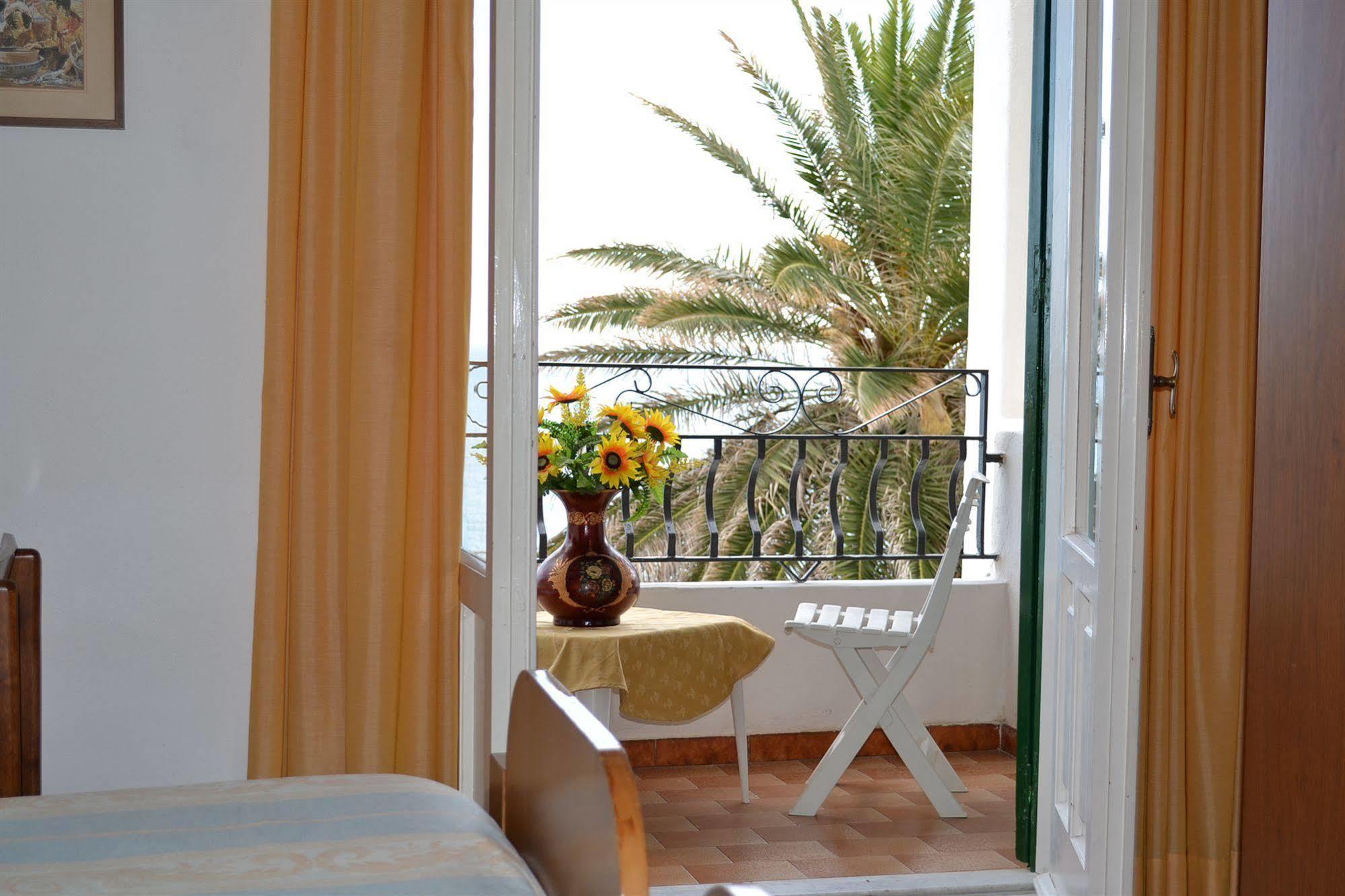 Hotel Villa Bina Sant'Angelo  Екстер'єр фото