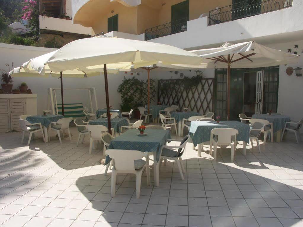 Hotel Villa Bina Sant'Angelo  Екстер'єр фото