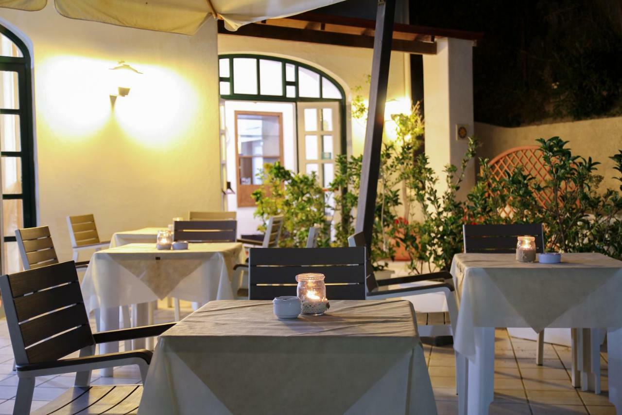Hotel Villa Bina Sant'Angelo  Екстер'єр фото