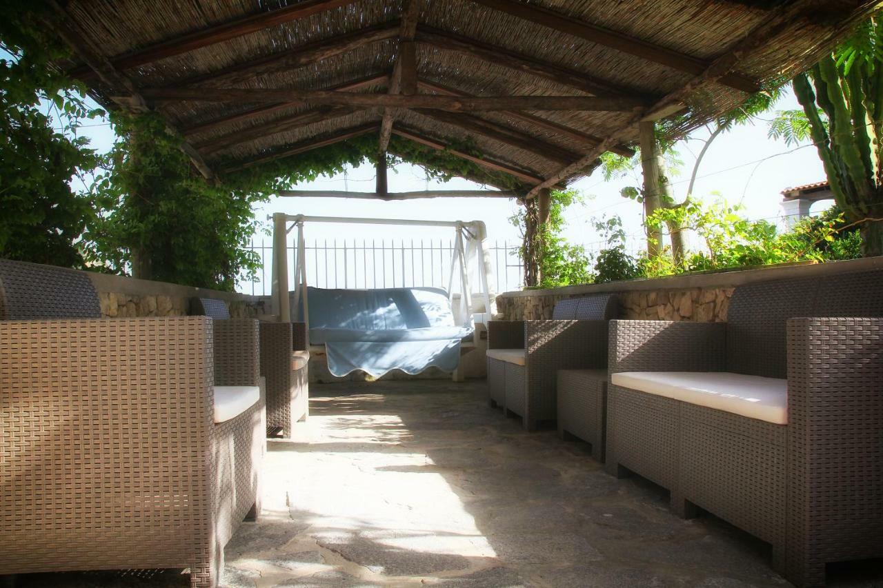 Hotel Villa Bina Sant'Angelo  Екстер'єр фото